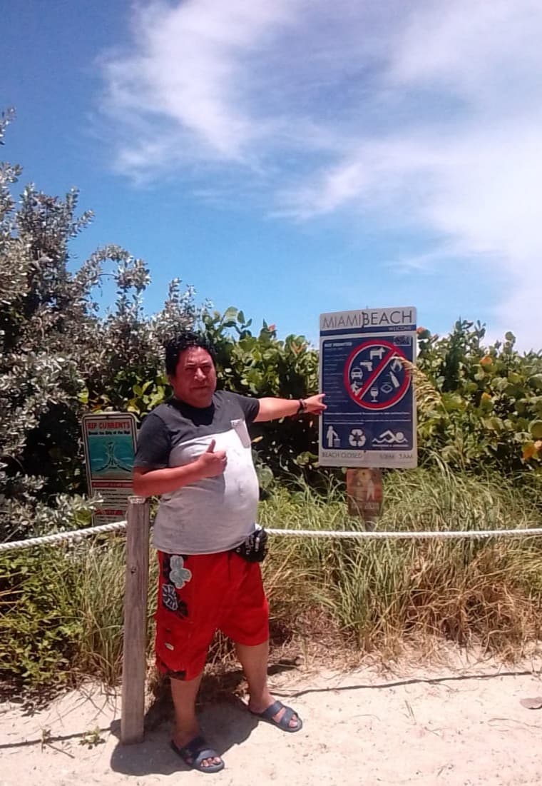 Freedy Sotelo en la playa de Miami — Estados Unidos